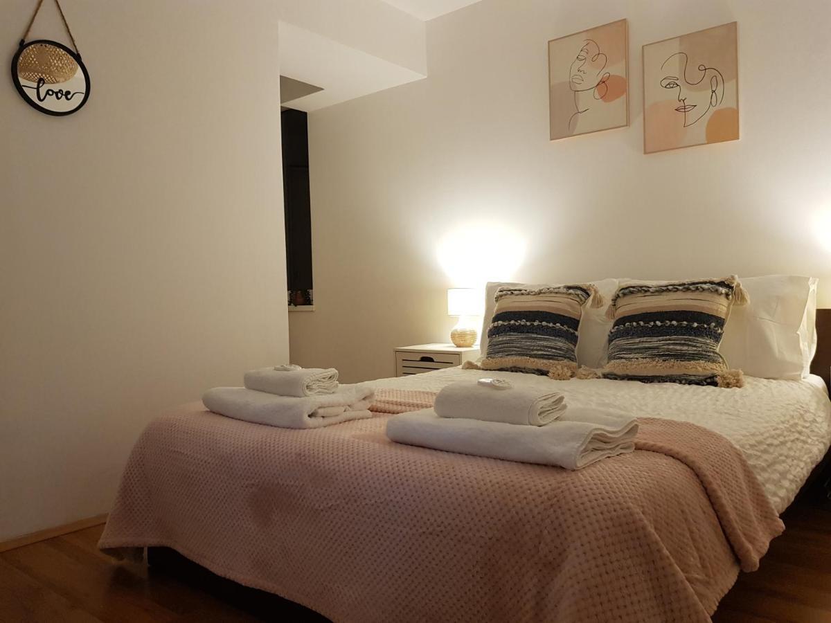 Appartamento Charming Hideaway In The Heart Of Timisoara! Esterno foto