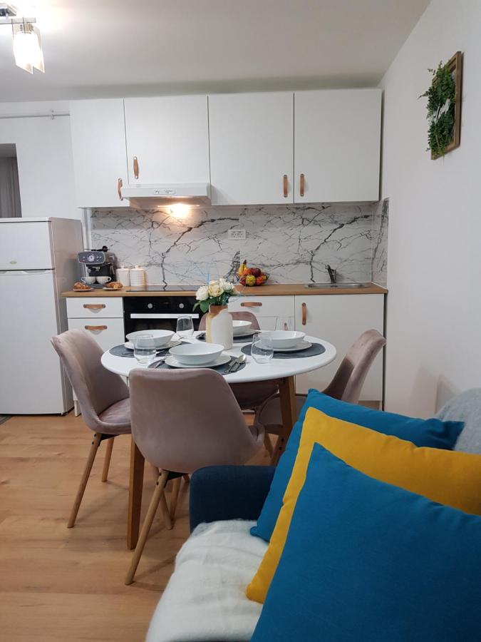 Appartamento Charming Hideaway In The Heart Of Timisoara! Esterno foto