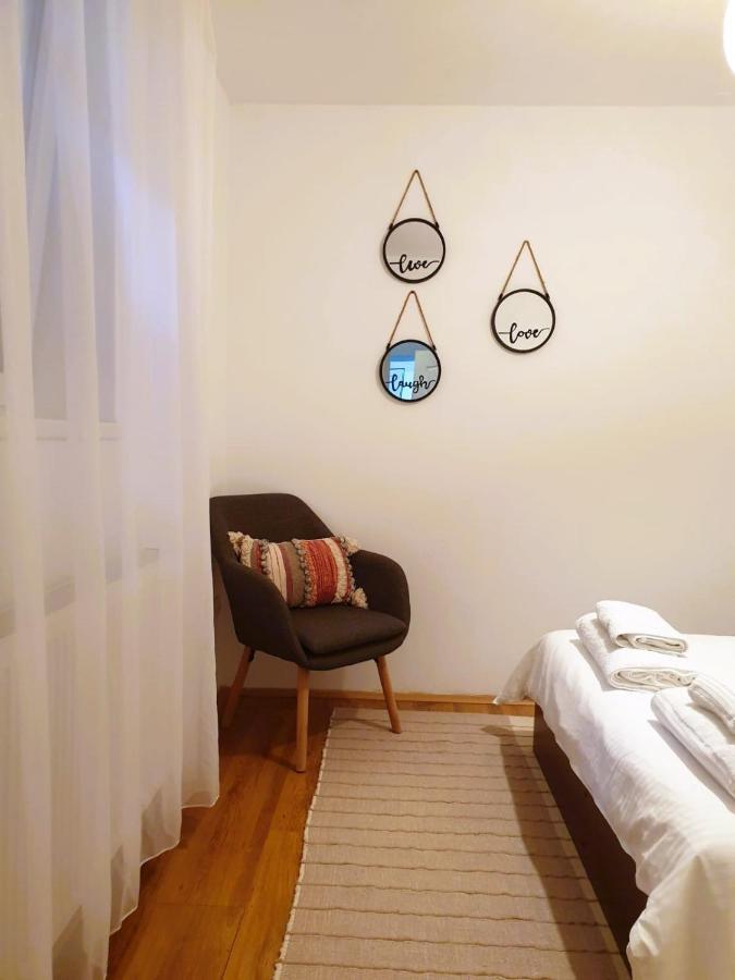 Appartamento Charming Hideaway In The Heart Of Timisoara! Esterno foto